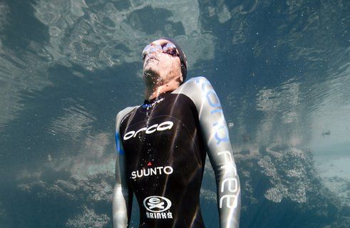 VM på freediving lodret blå